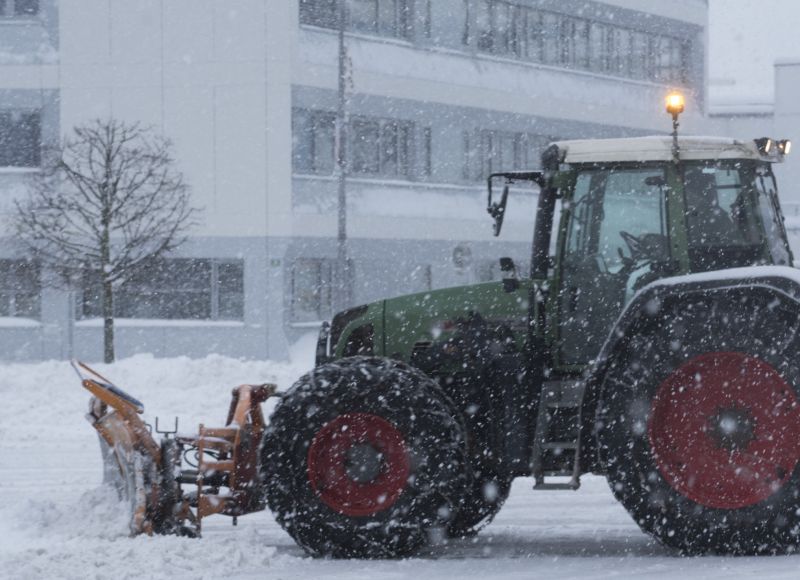 Parking Lot Snow Plowing in New York, NY